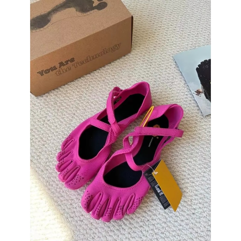 Disponibili Scarpe a Cinque Di - Pilates Yoga Shoes recensione e prezzo