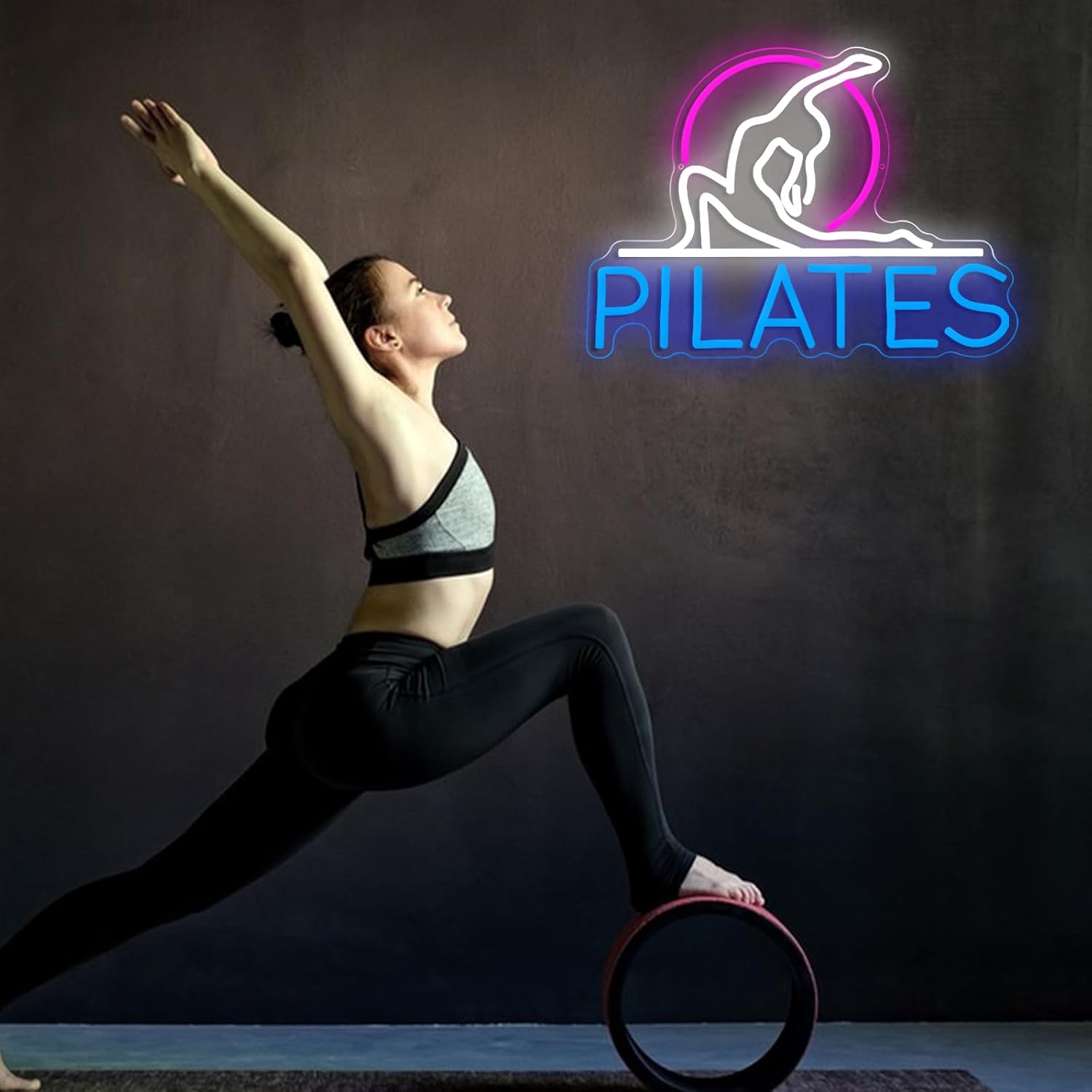 Insegna al Neon Pilates, Luce  - Pilates Yoga Room recensione e prezzo